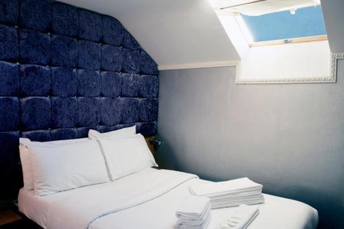 Hotel 24-7 Express Newport  Eksteriør billede